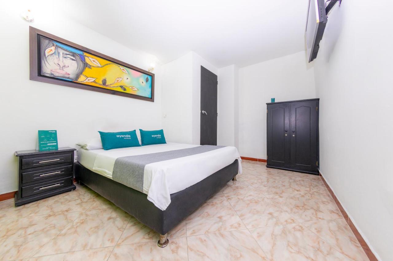 Ayenda Florida Nueva Hotel Меделин Екстериор снимка