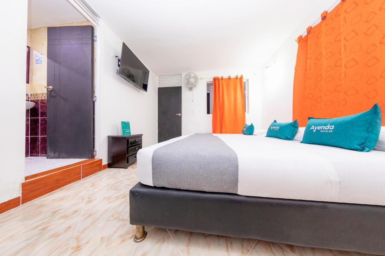 Ayenda Florida Nueva Hotel Меделин Екстериор снимка